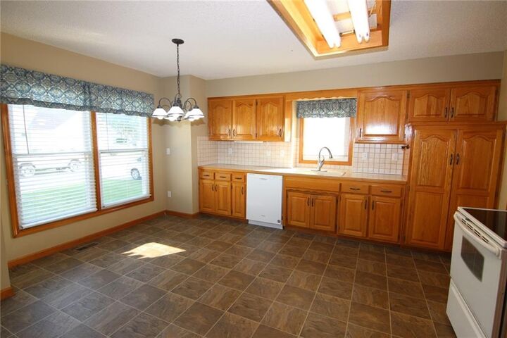 Property Photo:  136 E Nelson Circle  KS 66061 
