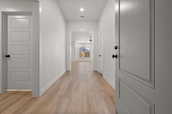 Property Photo: 7005 16th Street TX 79416