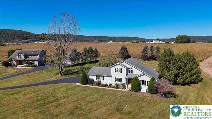 Property Photo:  1319 Shady Lane  PA 18252 