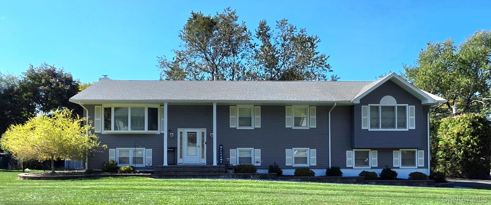 Property Photo:  6 Hemlock Lane  NY 10984 
