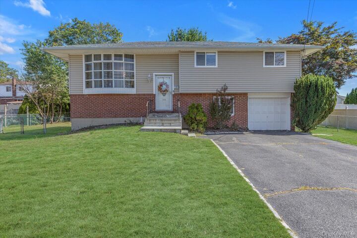 149 Osceola Avenue  Deer Park NY 11729 photo