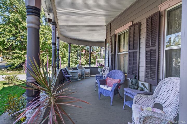 Property Photo:  4 Railroad Avenue  NY 12580 