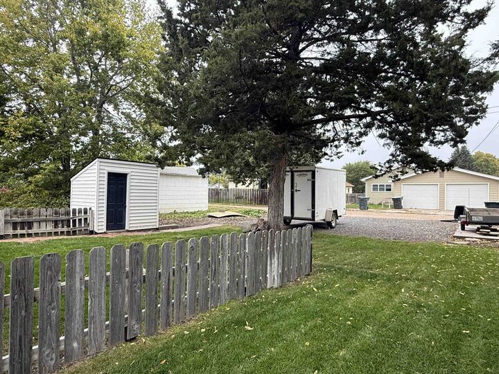 Property Photo:  1015 W F  NE 69101 