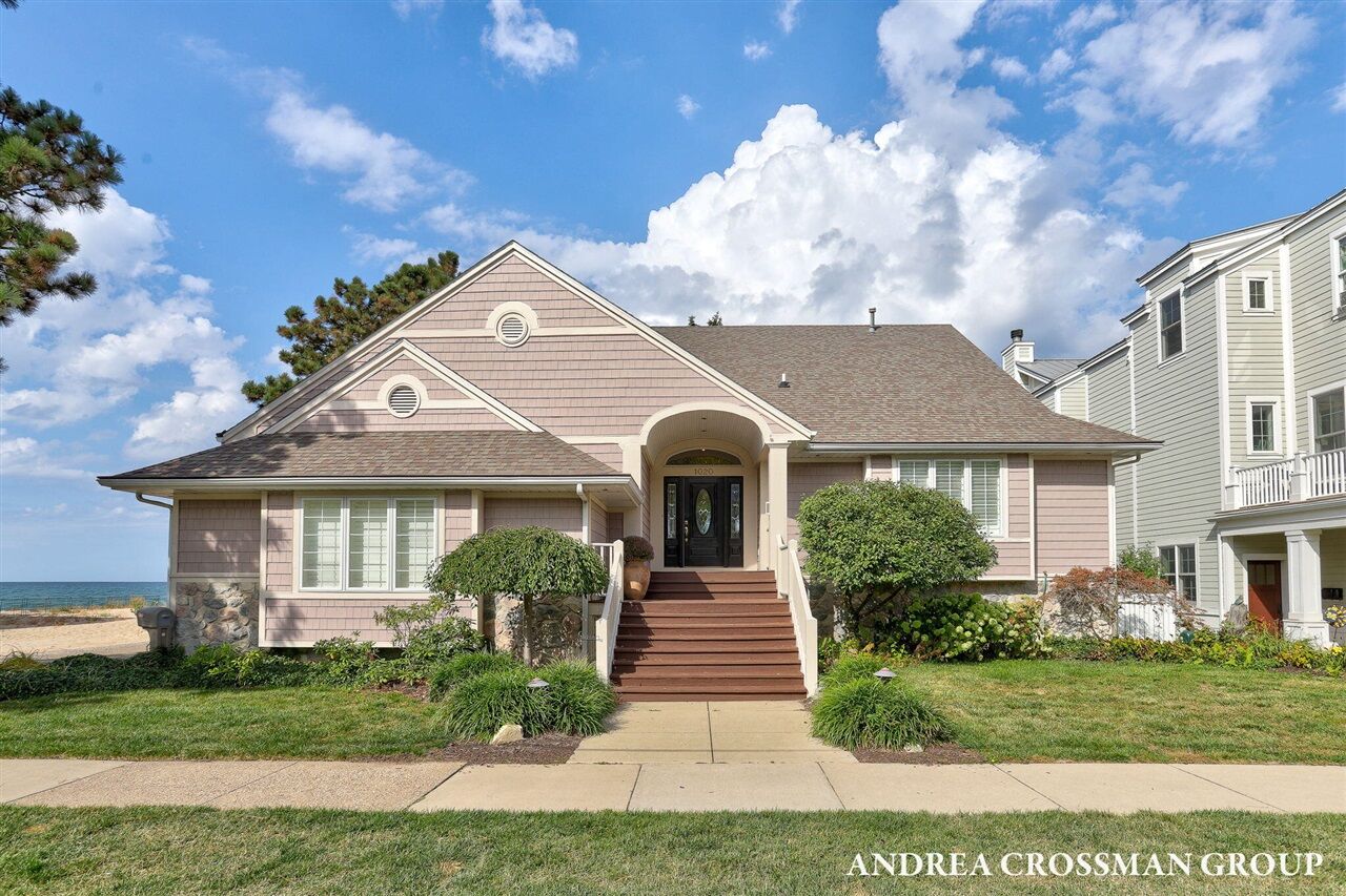 Property Photo:  1020 Lions Park Drive  MI 49085 