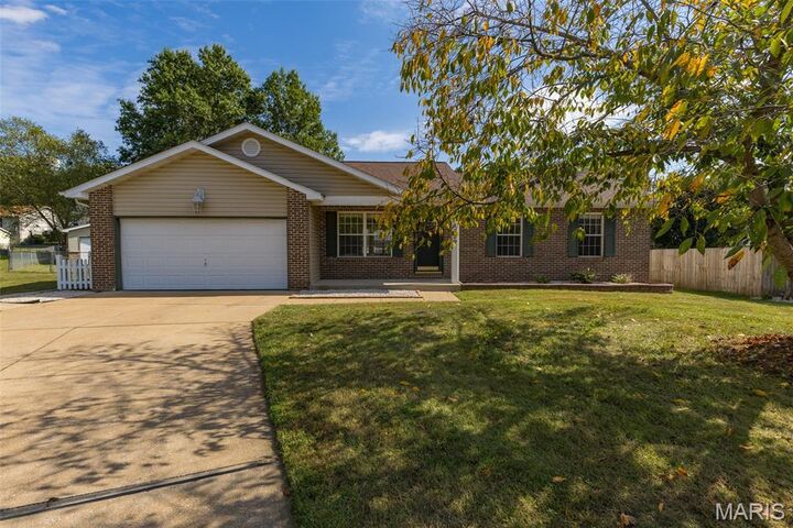 Property Photo:  1020 Parc Central Drive  MO 63028