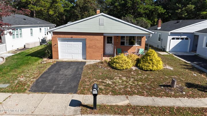 94 Orlando Boulevard  Toms River NJ 08757 photo
