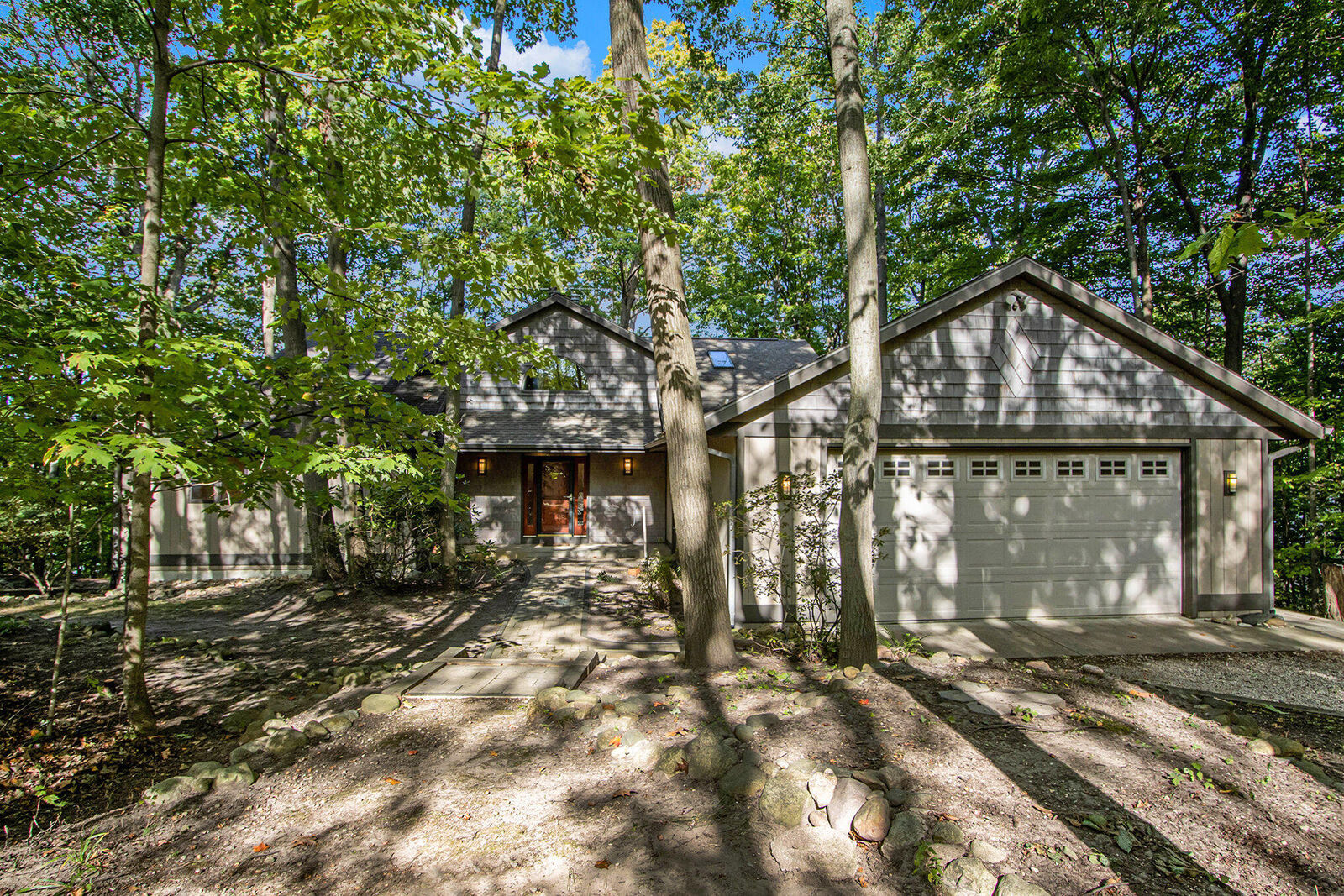 Property Photo: 02400 37 1/2 Street MI 49055