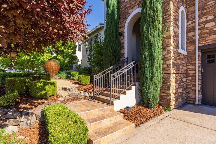 Property Photo:  1804 Park Oak Drive  CA 95661 