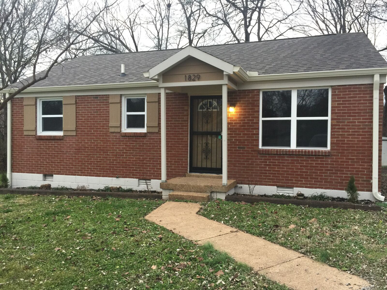 Property Photo: 1829 25th Avenue Ct N TN 37208