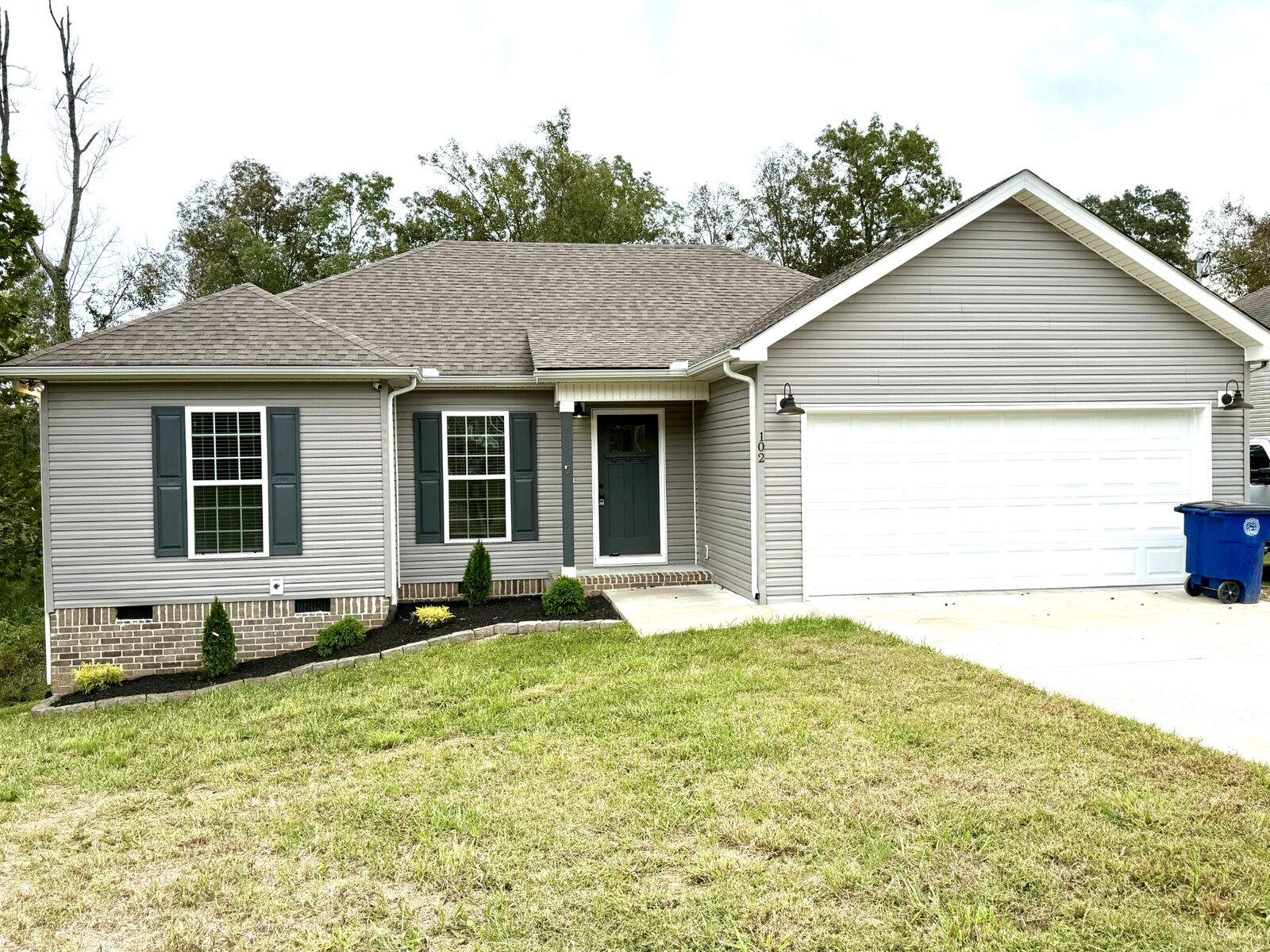 Property Photo:  102 Doak St  TN 37160 