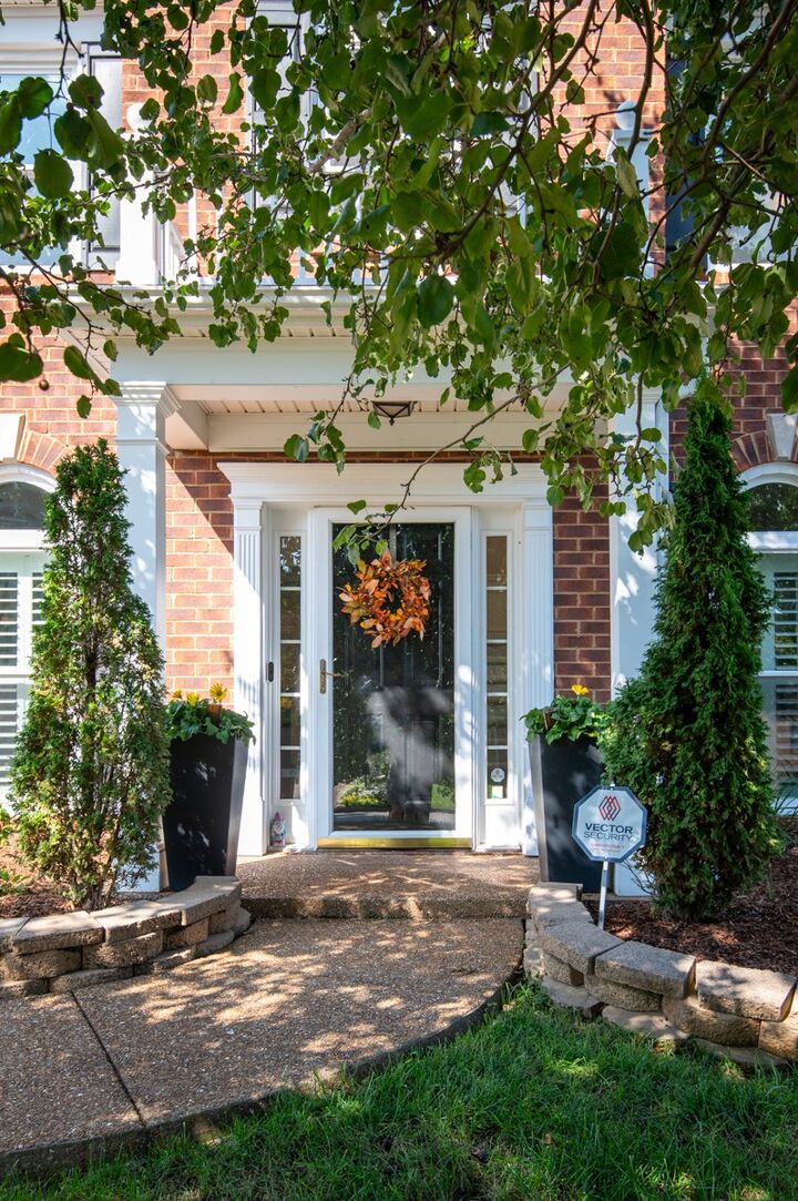 Property Photo:  636 Logwood Briar Cir  TN 37027