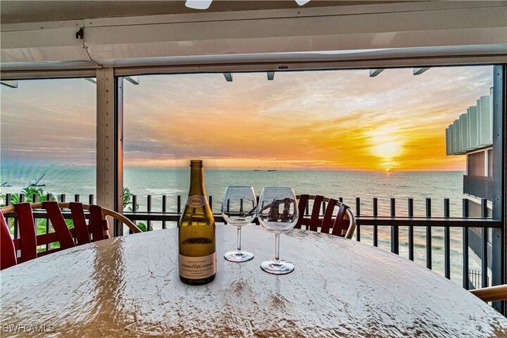 Property Photo:  3399 Gulf Shore Boulevard N Ph-South  FL 34103 