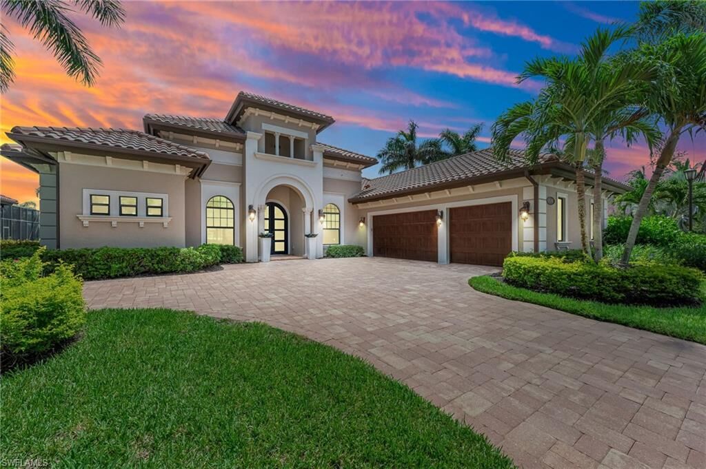 Property Photo:  6597 Costa Cir  FL 34113 
