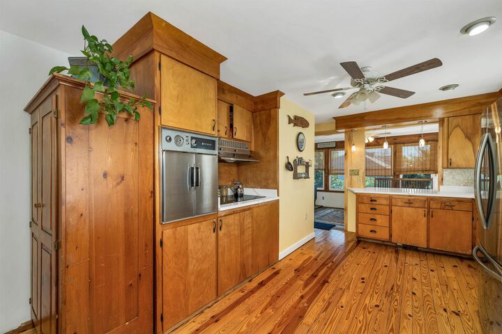 Property Photo:  80 N Mast Street  NH 03045 