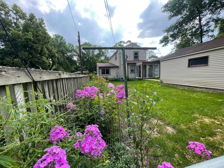 Property Photo: 2910 Vernon Avenue S MN 55416