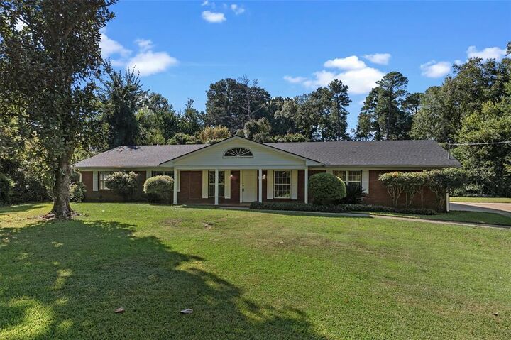 Property Photo: 55 Lake Forest LA 71109