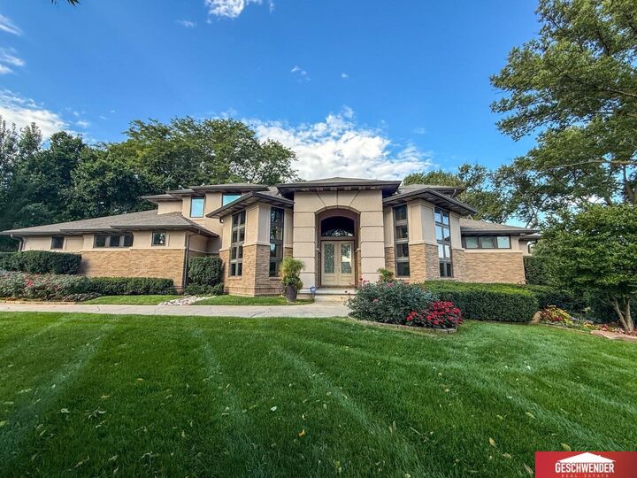 1526 S 106 Street  Omaha NE 68124 photo