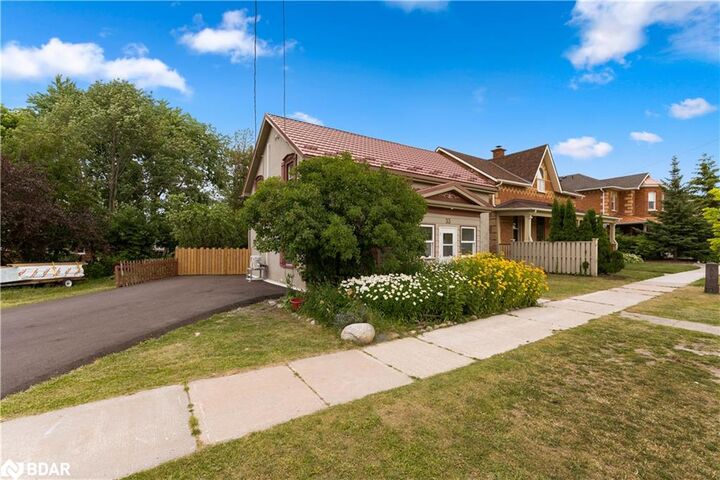 Property Photo: 33 Minnesota Street ON L9Y 3S2