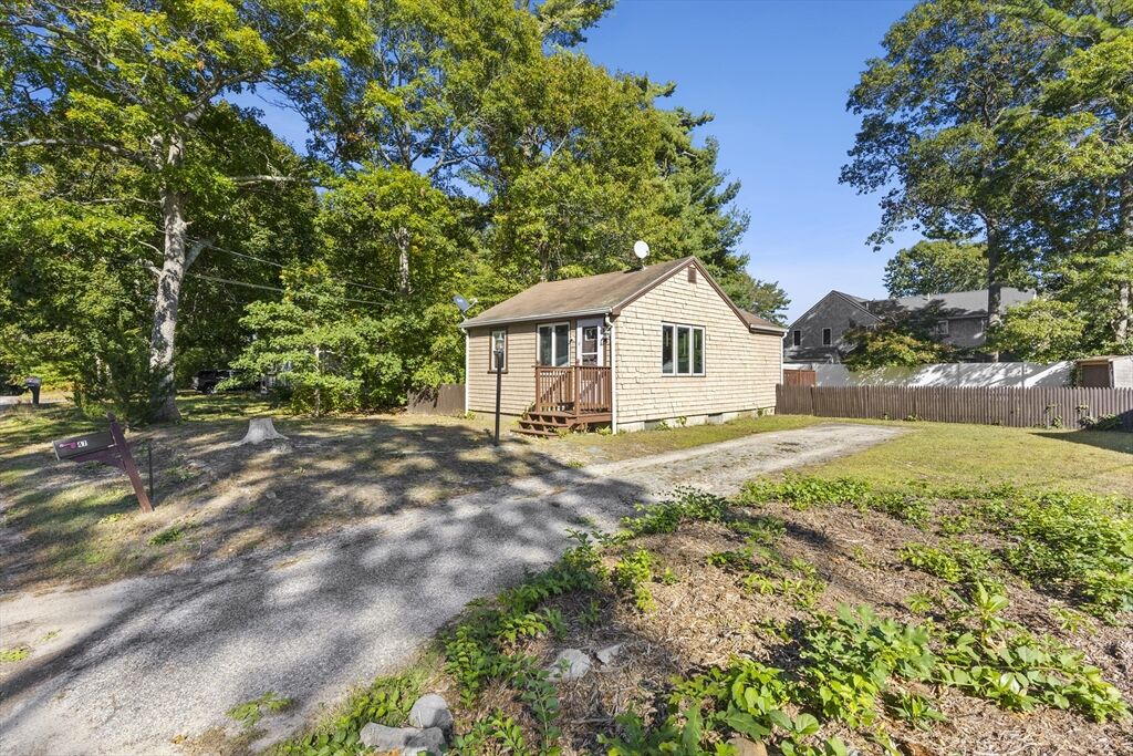 Property Photo:  47 Lake Dr  MA 02360 