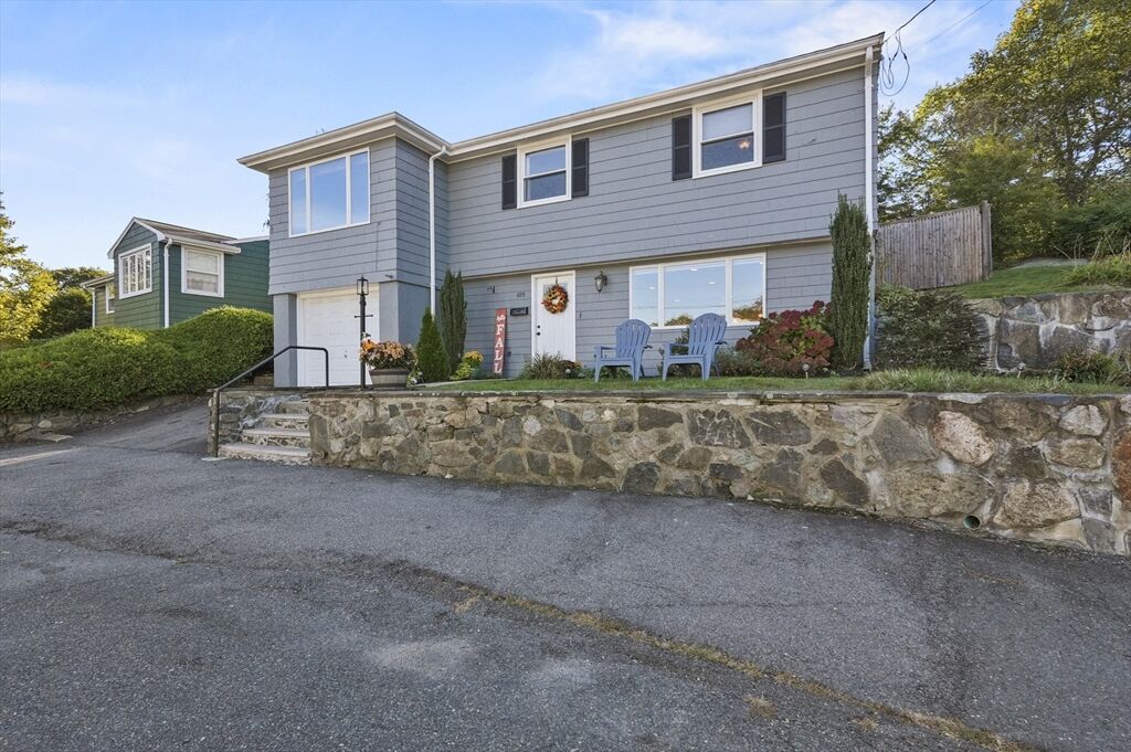 Property Photo:  105 Commonwealth Road  MA 01904 