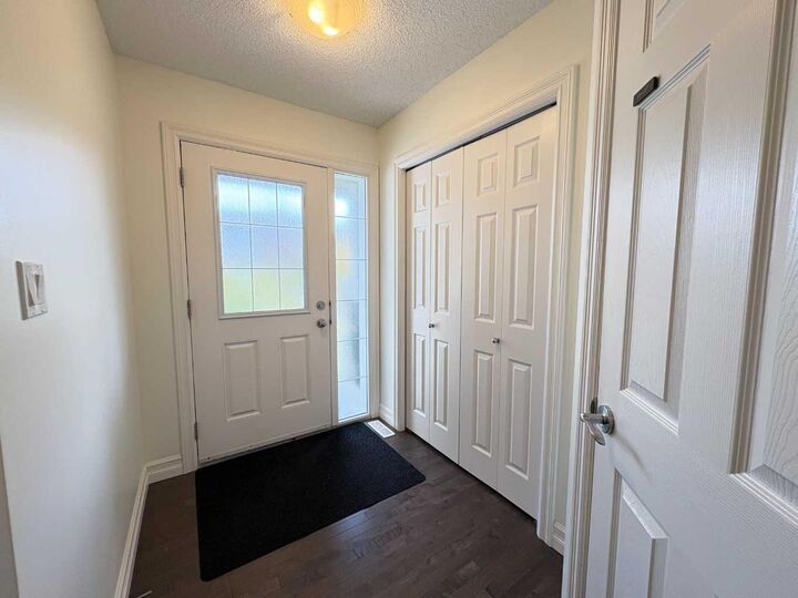 Property Photo:  1014 162 Street SW  AB T6W 2G9