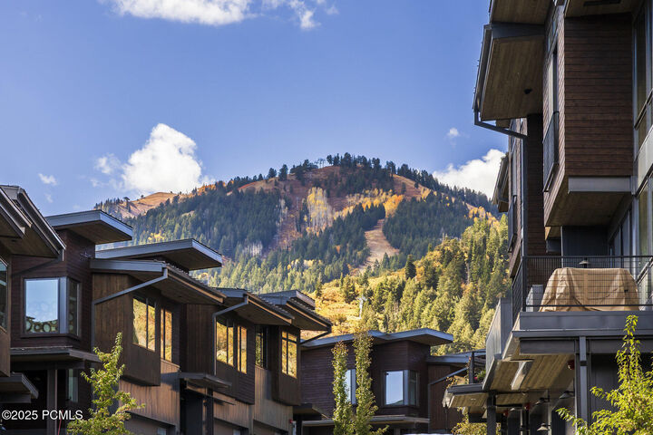 Property Photo:  3547 Ridgeline Drive  UT 84098 