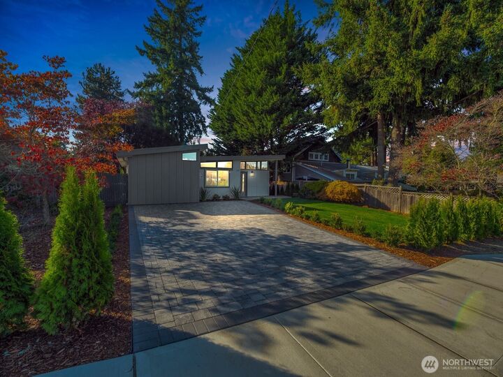 Property Photo: 3131 112th Avenue SE WA 98004