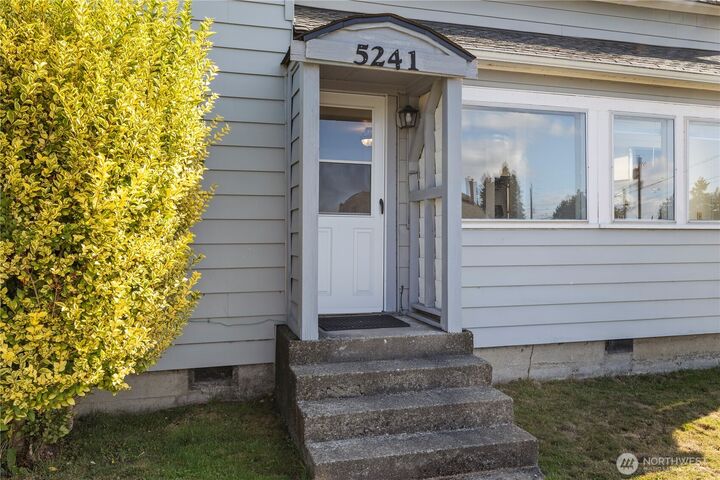 Property Photo:  5241 S M Street 1-2  WA 98408