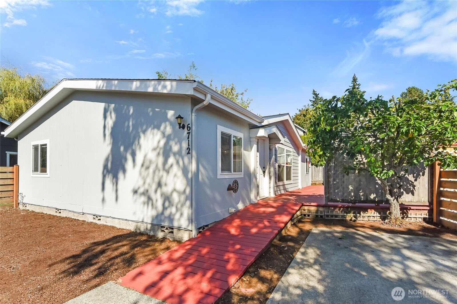 Property Photo:  6712 NE Geneva Street  WA 98392 
