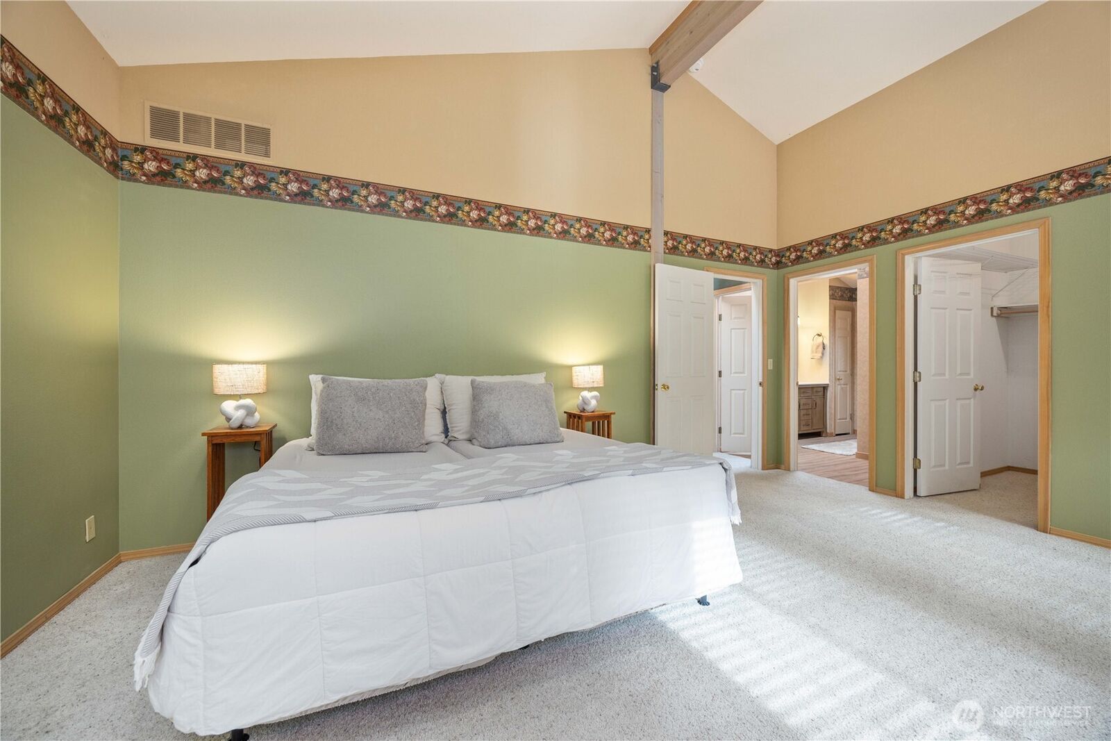 Property Photo: 6545 Forest Ridge Drive WA 98801