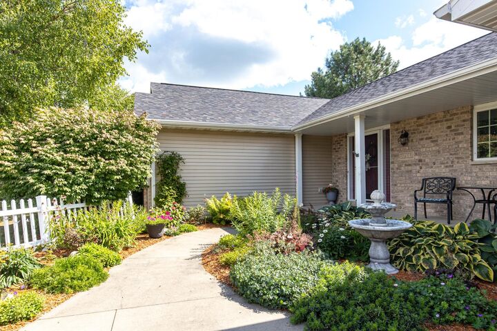 Property Photo: W2567 Ridgebrook Court WI 54915