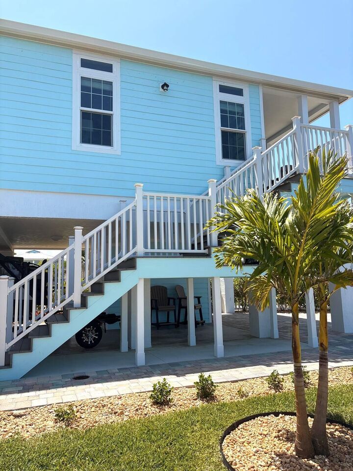 Property Photo:  453 NE Indian River Drive  FL 34957 
