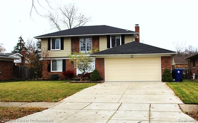 Property Photo:  6586 Carriage Hills Drive  MI 48187 