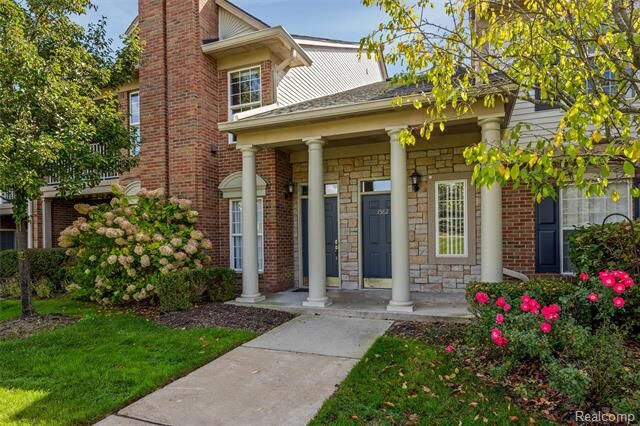 Property Photo:  3582 Tremonte Circle S 276  MI 48306