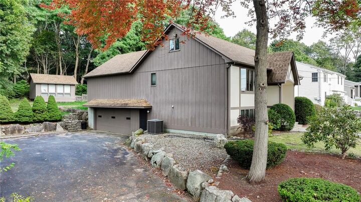 Property Photo:  22 Grove Avenue Avenue  RI 02911 