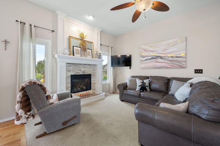 Property Photo: 8210 W Havenhurst Cir KS 67205