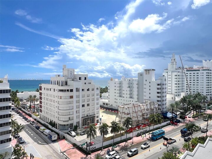 Property Photo: 1800 Collins Ave 12E FL 33139