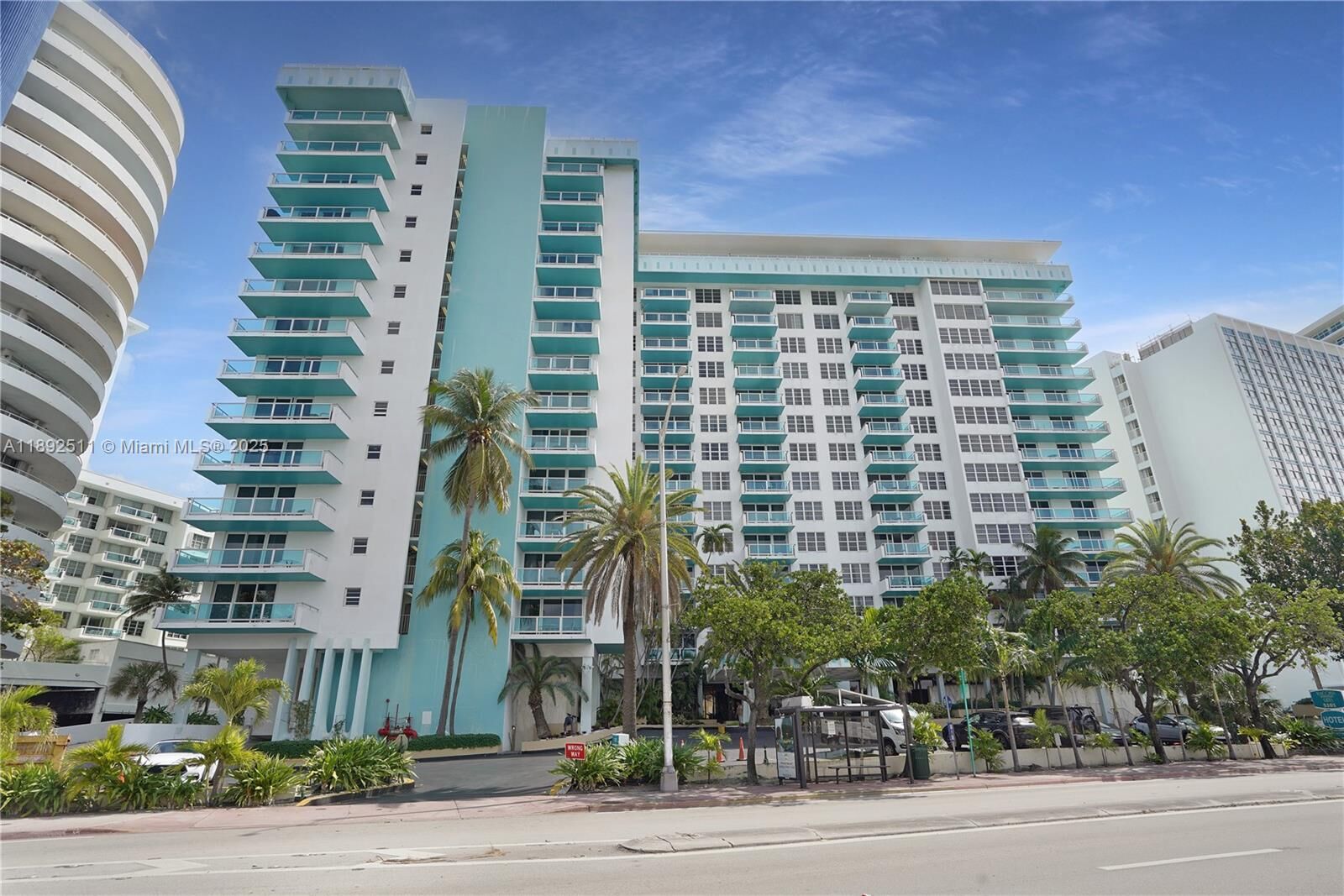 Property Photo:  5101 Collins Ave 14M  FL 33140 