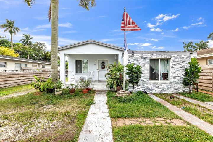 110 NE 9th Ct  Homestead FL 33030 photo