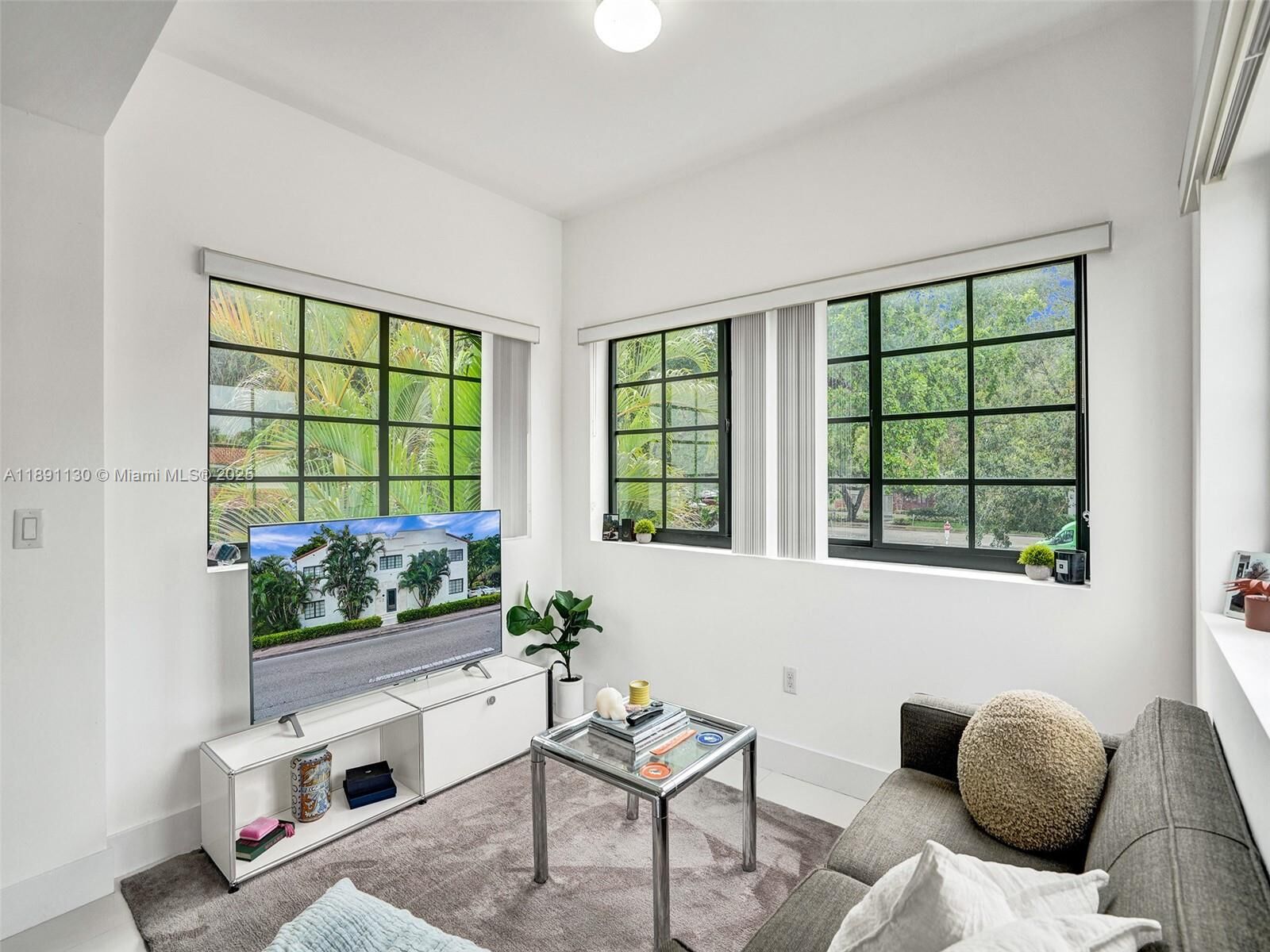 Property Photo:  1901 S Le Jeune Rd 3  FL 33134 