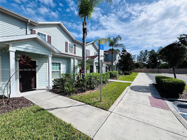 Property Photo:  3207 Oyster Ln  FL 34747 