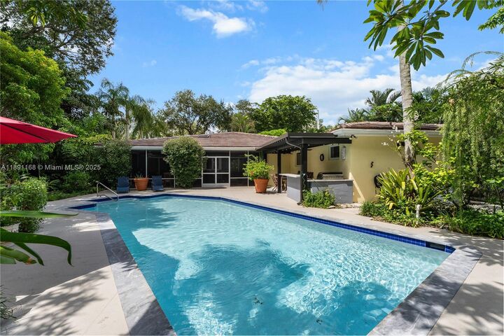 7711 Erwin Rd  Coral Gables FL 33143 photo
