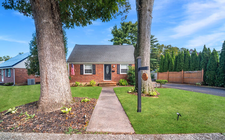 Property Photo: 143 Redstone Street CT 06010