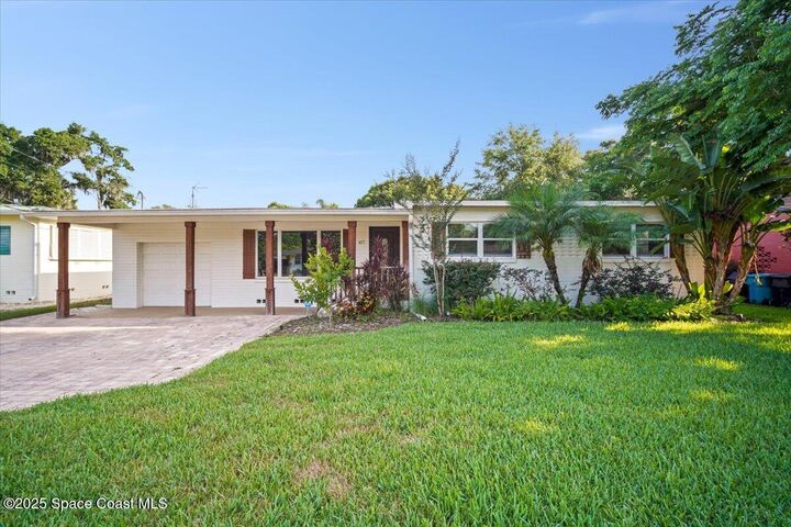 Property Photo:  417 E Grant Street  FL 32806 