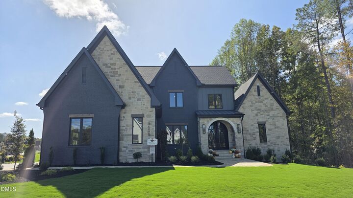 Property Photo: 3608 Cornview Court NC 27526