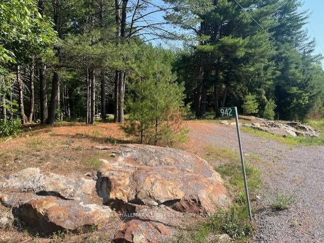 Property Photo:  942 Balmer Road  ON K0L 1A0 