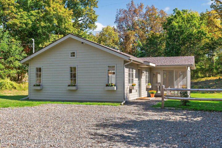 555 Mountain View  Hurley NY 12443 photo