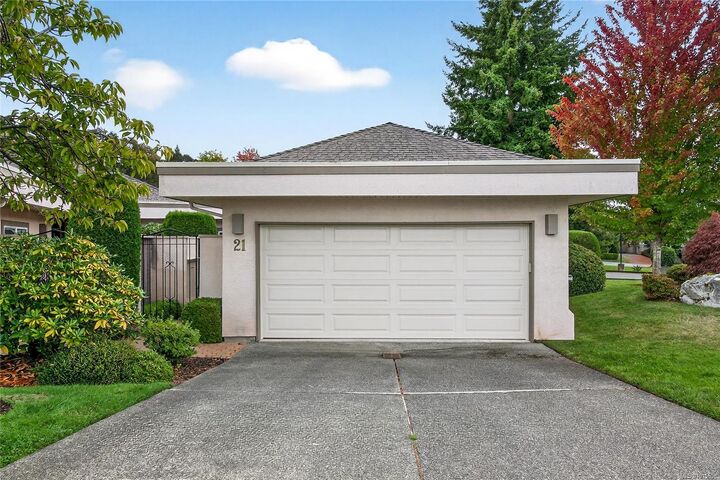 Property Photo:  4318 Emily Carr Dr 21  BC V8X 5E7 