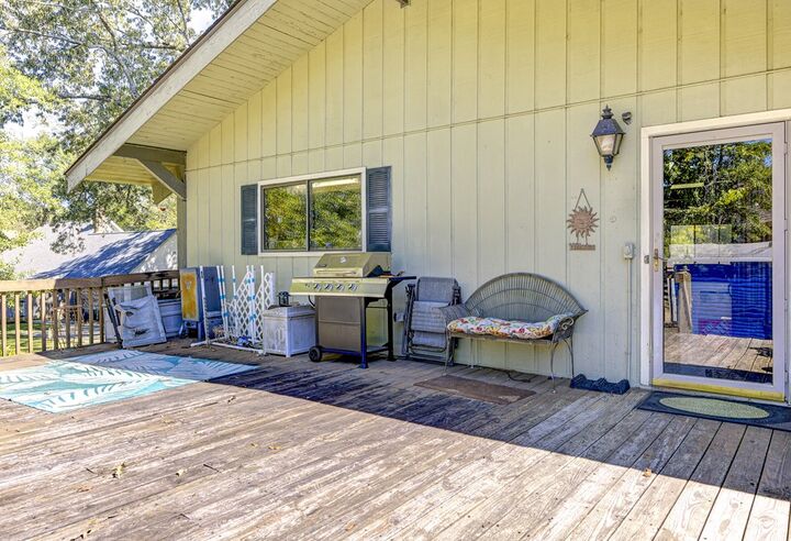 Property Photo:  1107 Newitt Vick Drive  MS 39183 