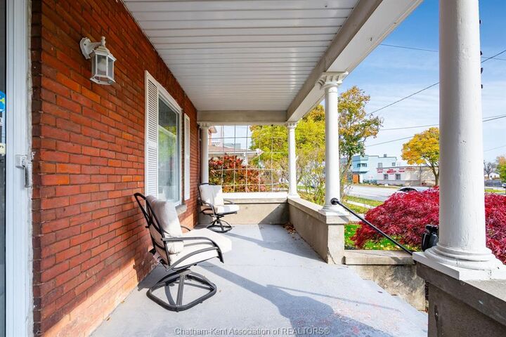 Property Photo: 131 Talbot Street West ON N0P 1A0